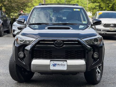 Used 2023 Toyota 4Runner TRD Off-Road Premium w/ Moonroof Package AWD/4WD image 2