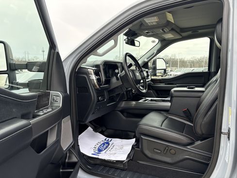 Used 2025 Ford F350 Lariat w/ Lariat Ultimate Package image 10
