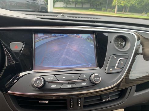 Used 2020 Buick Envision Premium image 15