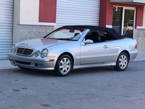 Used 2000 Mercedes-Benz CLK 320 Cabriolet image 20
