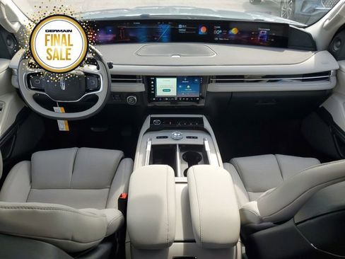 New 2025 Lincoln Navigator Reserve image 15