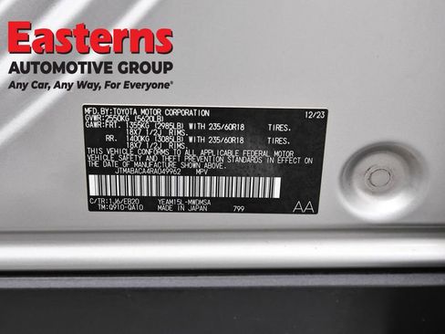 Used 2024 Toyota bZ4X XLE w/ Weather Package AWD/4WD image 35