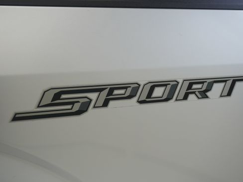 Used 2017 Ford F150 XLT w/ Equipment Group 302A Luxury RWD image 7