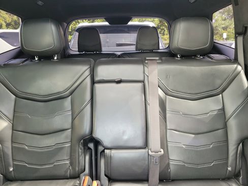 Used 2021 Cadillac XT6 Premium Luxury w/ Platinum Package image 17