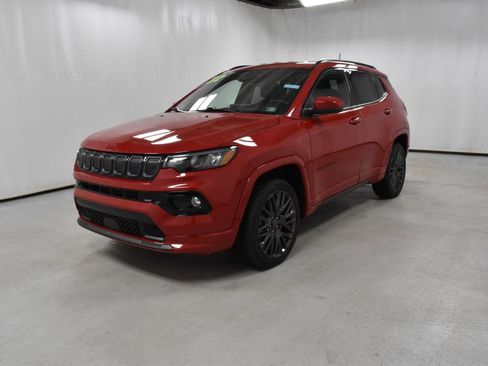 Used 2022 Jeep Compass High Altitude image 2