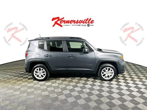 Used 2022 Jeep Renegade Latitude w/ Convenience Group image 8