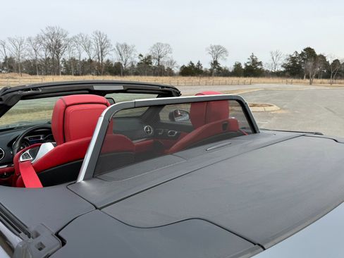 Used 2019 Mercedes-Benz SL 550 image 49