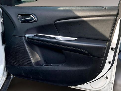 Used 2019 Dodge Journey SE w/ Connectivity Group image 23