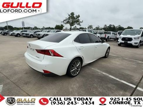 Used 2016 Lexus IS 200t RWD image 8