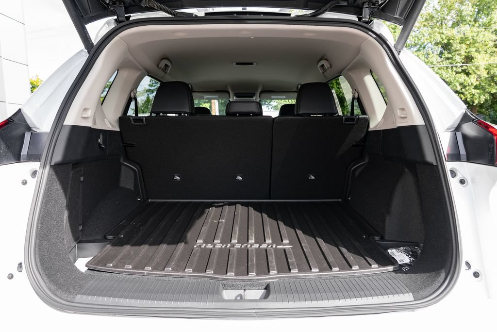 New 2026 Nissan Rogue SV AWD/4WD image 8