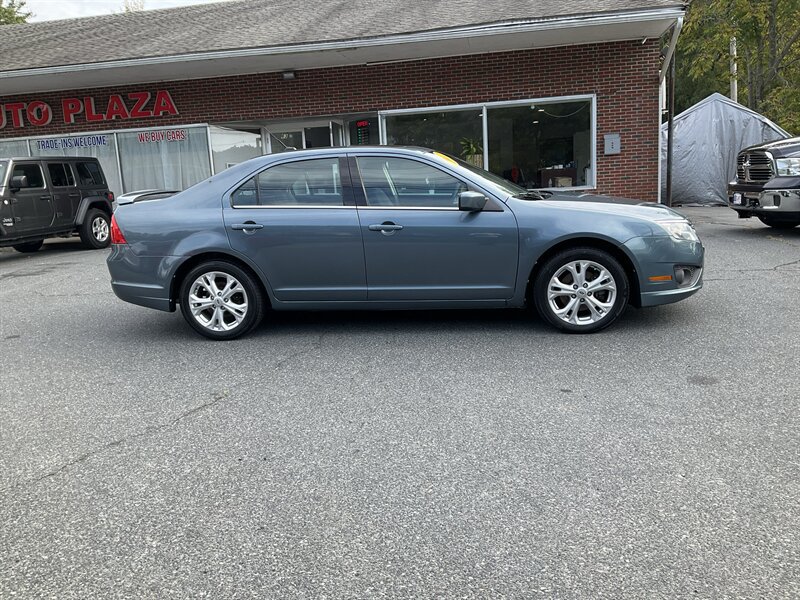 Used 2012 Ford Fusion SE FWD image 4