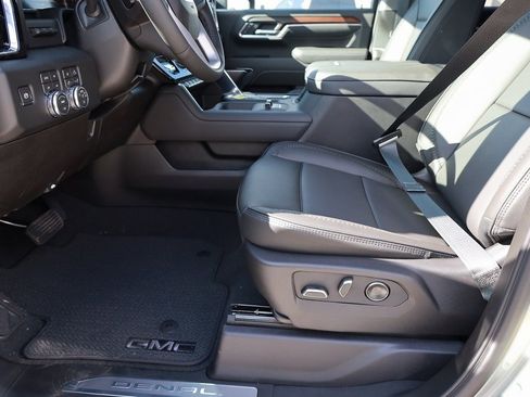 New 2026 GMC Sierra 3500 Denali w/ Technology Package image 11
