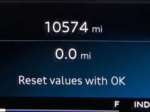 Used 2025 Audi Q5 Premium w/ Convenience Package image 26