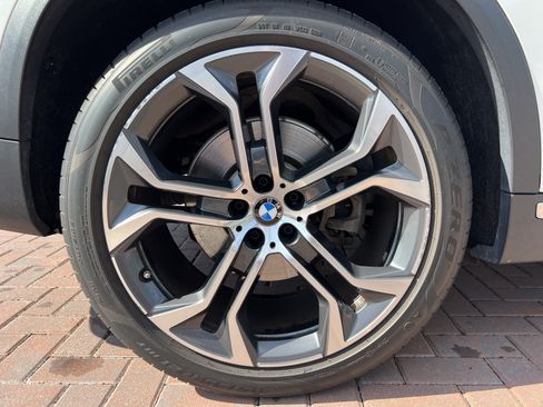 Used 2021 BMW X5 sDrive40i w/ Convenience Package RWD image 13