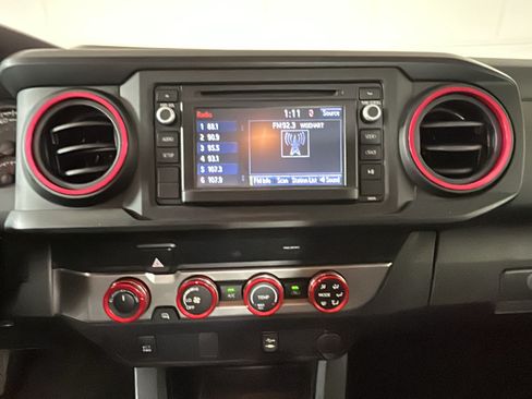 Used 2019 Toyota Tacoma SR w/ SR Convenience Package AWD/4WD image 22