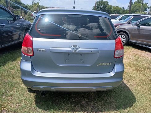 Used 2003 Toyota Matrix FWD image 3
