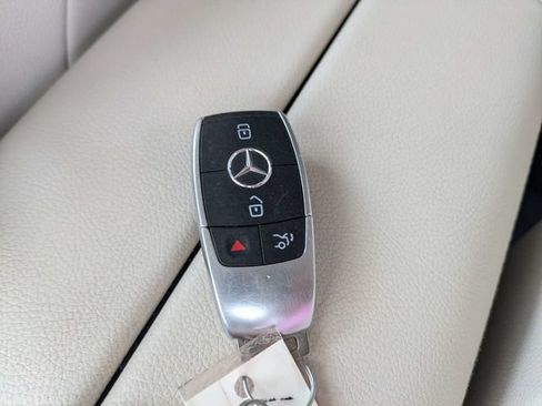 Used 2020 Mercedes-Benz GLE 350 4MATIC image 31