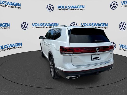 Used 2024 Volkswagen Atlas SEL AWD/4WD image 12