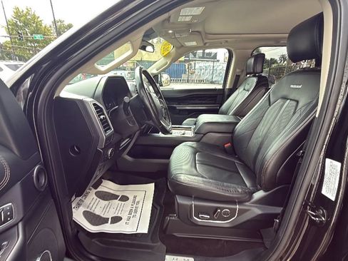 Used 2020 Ford Expedition Platinum AWD/4WD image 18