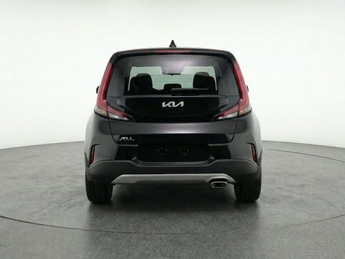 Used 2025 Kia Soul LX w/ LX Technology Package FWD image 7