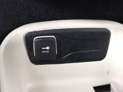 Used 2023 Chrysler Voyager LX FWD image 24