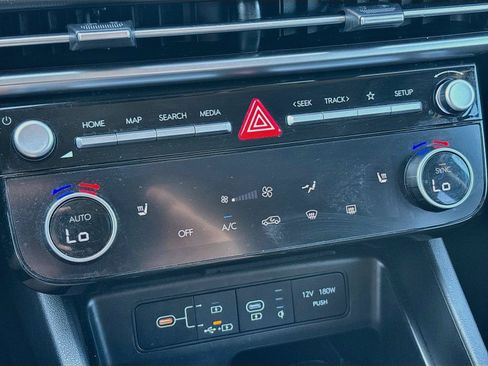 Certified 2025 Hyundai Tucson SEL AWD/4WD image 9
