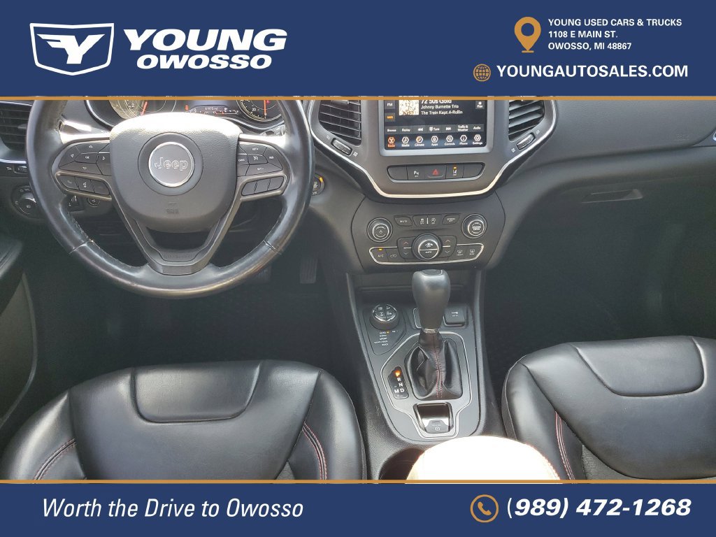 Used 2021 Jeep Cherokee Trailhawk w/ Comfort/Convenience Group AWD/4WD image 21