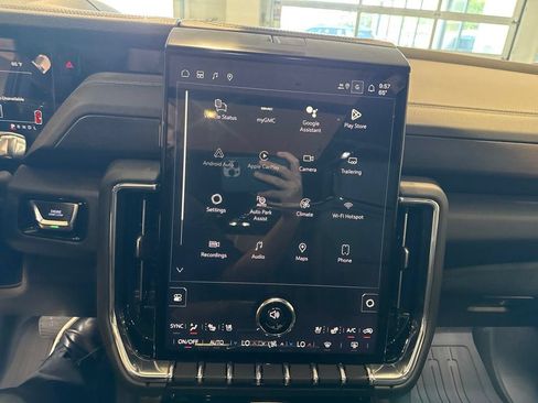 New 2026 GMC Yukon Denali w/ Denali Reserve Package AWD/4WD image 29