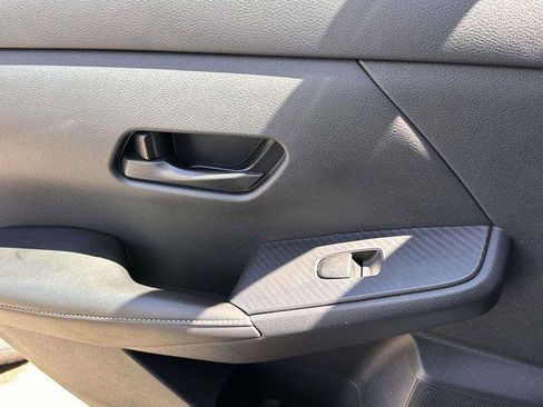 Used 2025 Nissan Sentra SV FWD image 19