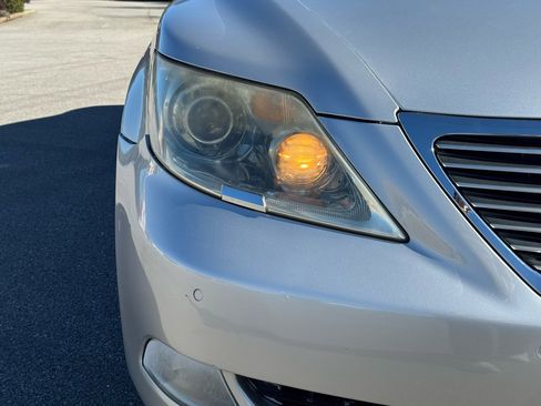 Used 2007 Lexus LS 460 image 11