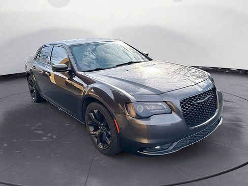 Used 2021 Chrysler 300 S image 7