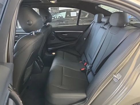 Used 2017 BMW 330i Sedan RWD image 4