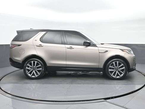 Used 2023 Land Rover Discovery S R-Dynamic AWD/4WD image 2