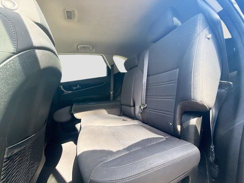 Used 2019 Kia Sorento FWD image 24