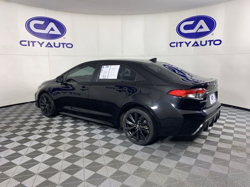 Used 2023 Toyota Corolla SE image 5