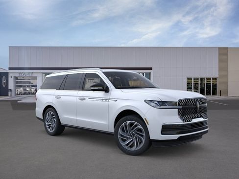 New 2026 Lincoln Navigator Reserve AWD/4WD image 7