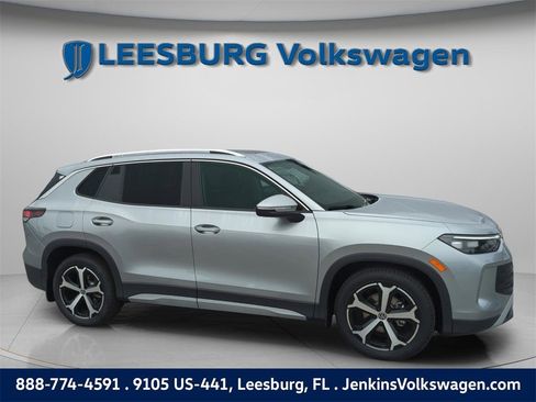 New 2026 Volkswagen Tiguan SE image 2