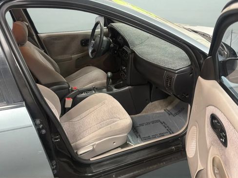 Used 2002 Saturn S-Series SL2 w/ SL2 Option Pkg 2 FWD image 20