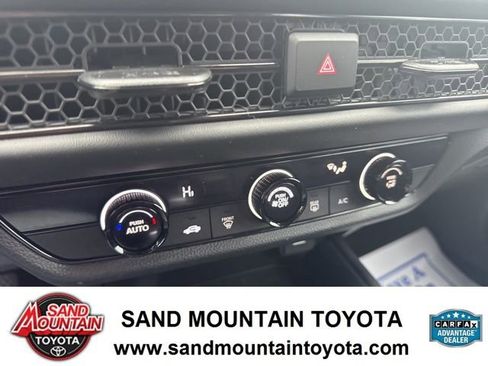 Used 2024 Honda HR-V LX image 21