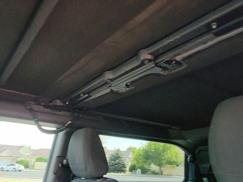 Certified 2025 Ford Bronco 2-Door AWD/4WD image 33