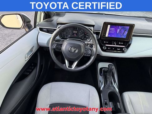 Certified 2025 Toyota Corolla SE image 13