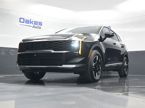 Certified 2026 Kia Sportage LX w/ LX Convenience Package image 40