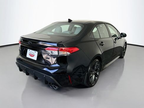 Used 2026 Toyota Corolla SE FWD image 5