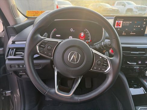Used 2023 Acura MDX SH-AWD w/ Technology Package image 11