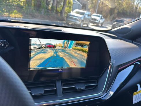 New 2026 Chevrolet Trax RS w/ Driver Confidence Package image 23