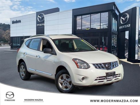 Used 2014 Nissan Rogue S w/ Convenience Package image 1