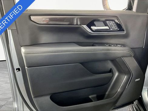 Used 2025 GMC Yukon Elevation w/ LPO, Yukon Black Package AWD/4WD image 19