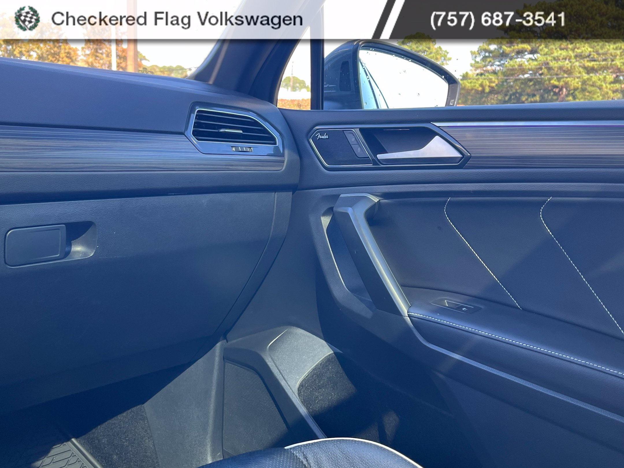 Used 2024 Volkswagen Tiguan SEL R-Line AWD/4WD image 37