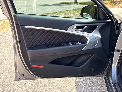 Used 2021 Genesis G70 3.3T w/ Sport Package image 23