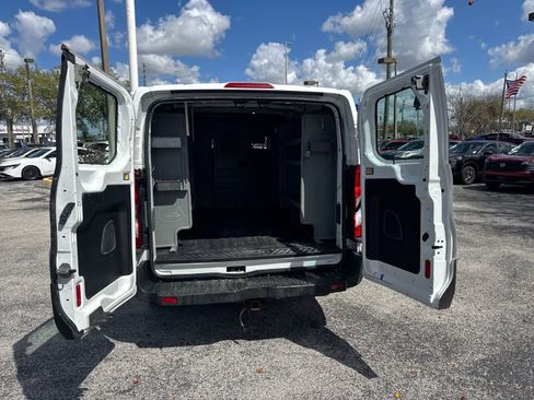 Used 2015 Ford Transit 250 130 Low Roof image 23